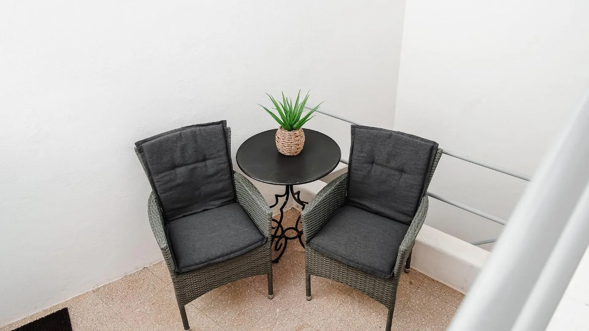 Spacious Stylish Apartment Portimao